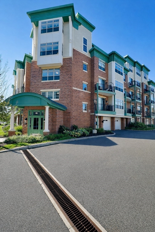 69 Foundry St #416 Wakefield, MA 01880