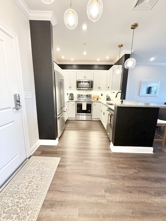 69 Foundry St #416 Wakefield, MA 01880