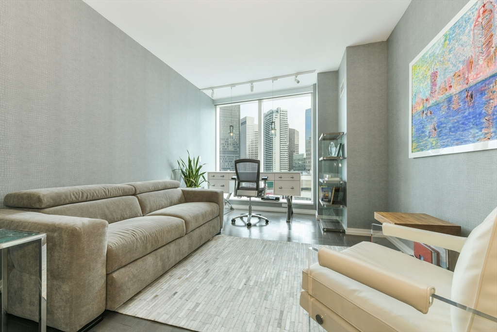 1 Franklin St #1607 Boston, MA 02110