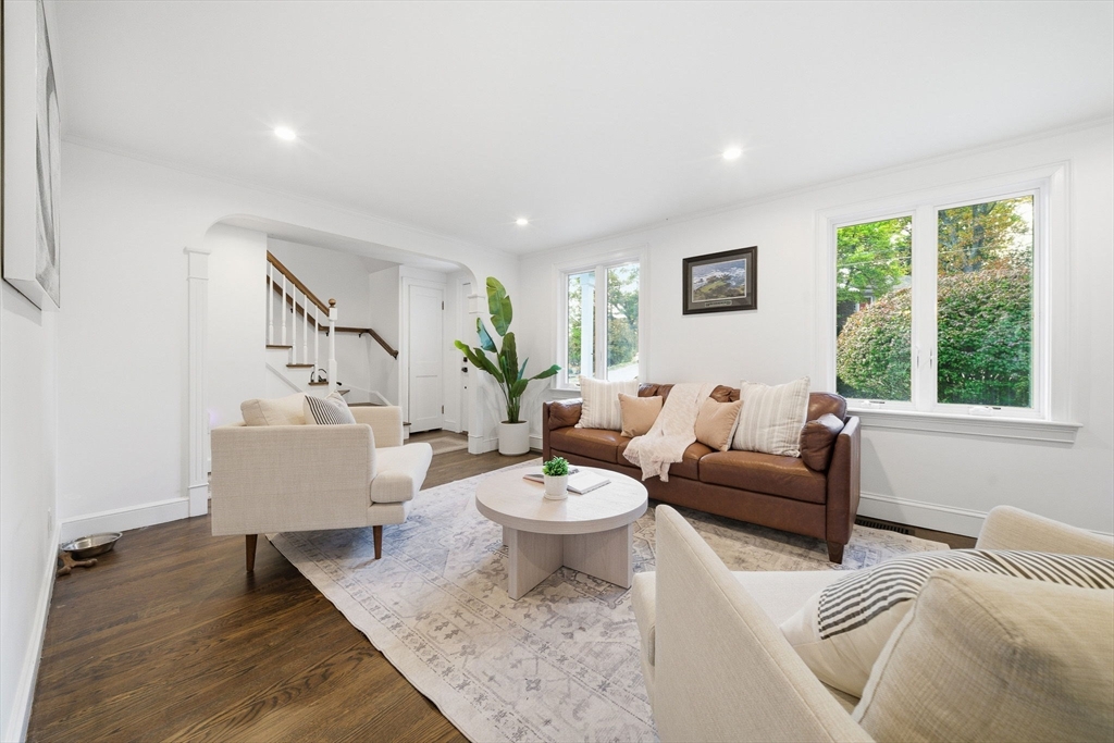 43 Friend St Wakefield, MA 01880