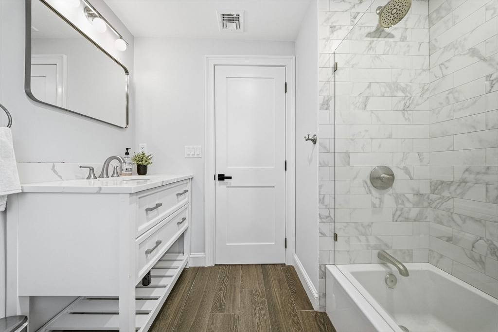 43 Friend St Wakefield, MA 01880