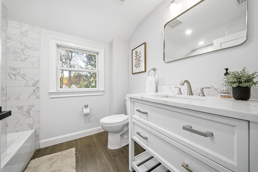 43 Friend St Wakefield, MA 01880