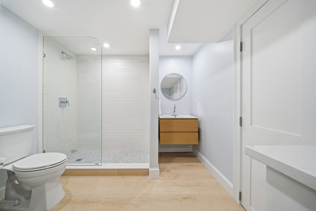 43 Friend St Wakefield, MA 01880