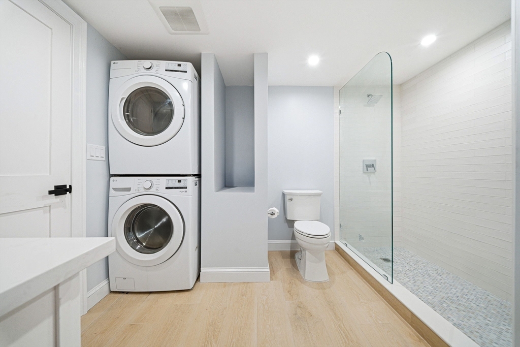 43 Friend St Wakefield, MA 01880