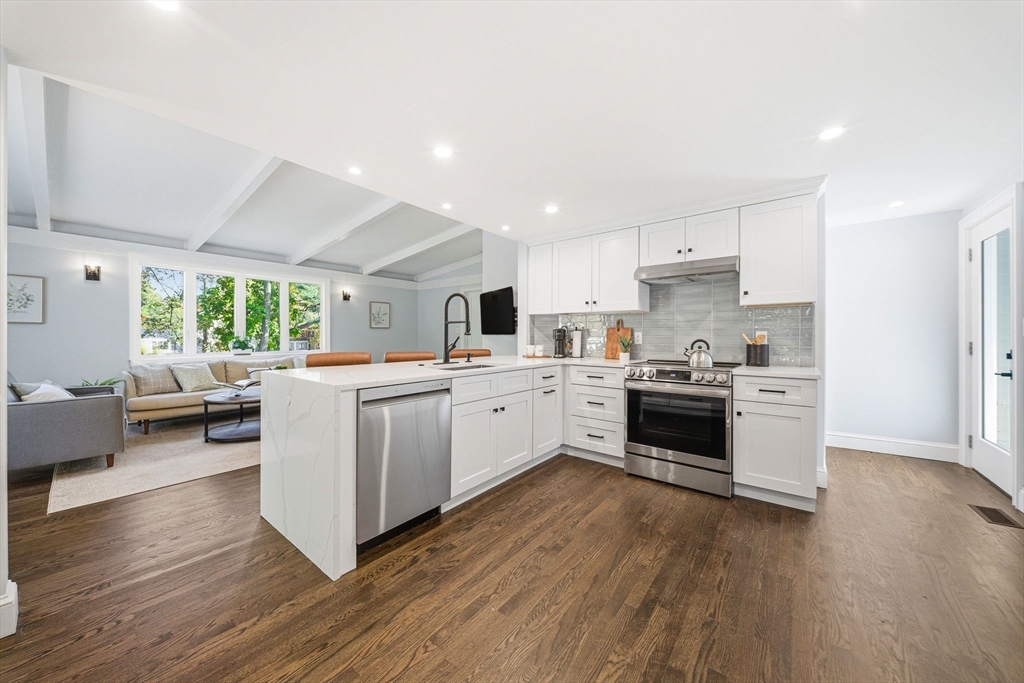 43 Friend St Wakefield, MA 01880