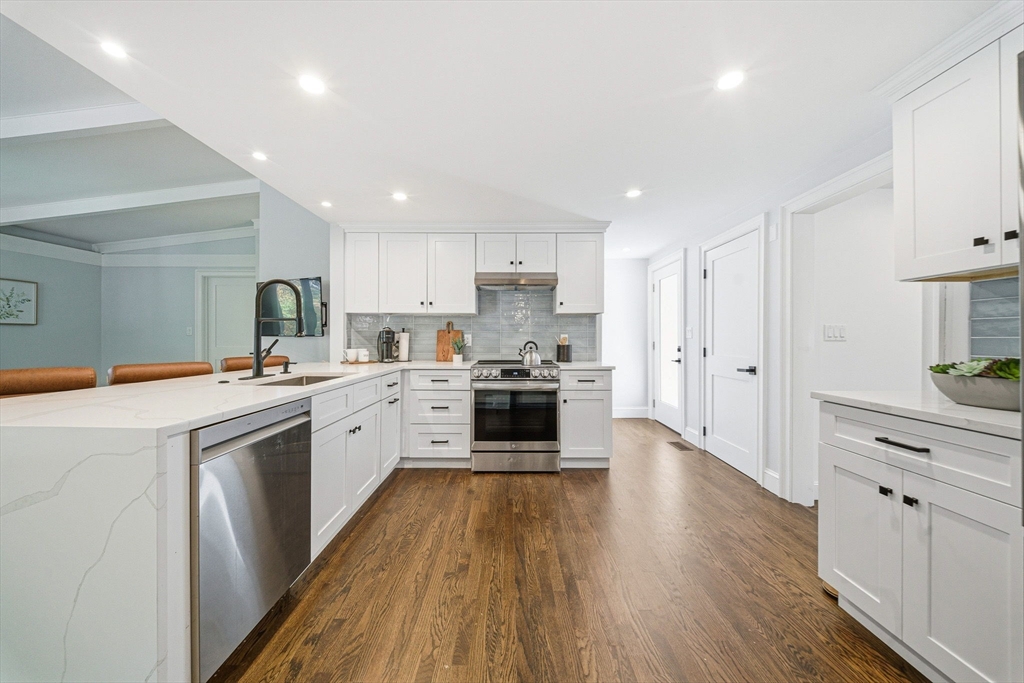 43 Friend St Wakefield, MA 01880