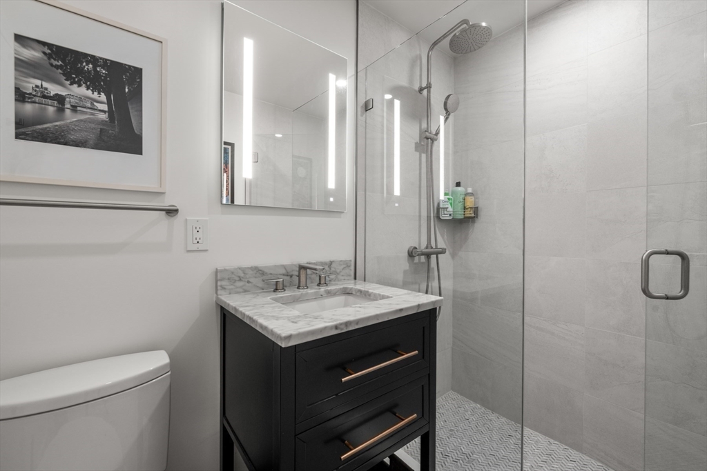 32 Lime St Boston, MA 02108