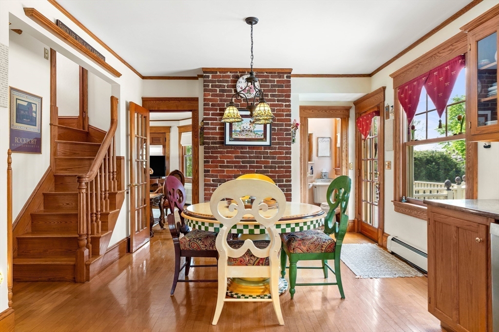 9 White Ave Wakefield, MA 01880