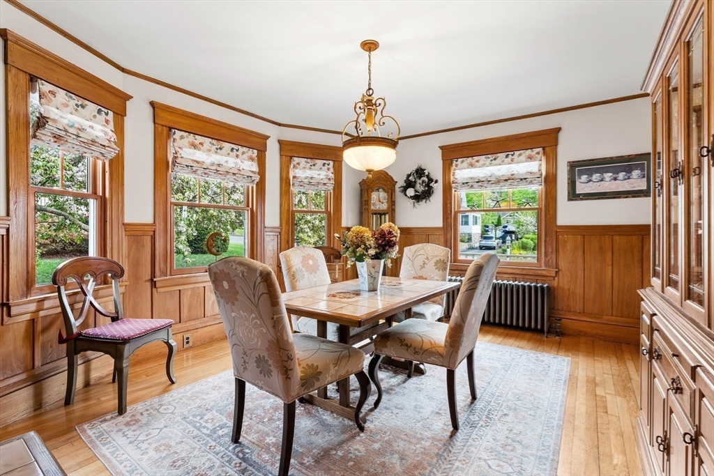 9 White Ave Wakefield, MA 01880
