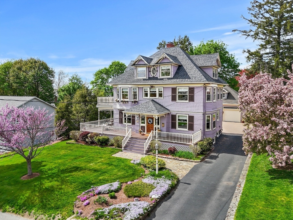 9 White Ave Wakefield, MA 01880