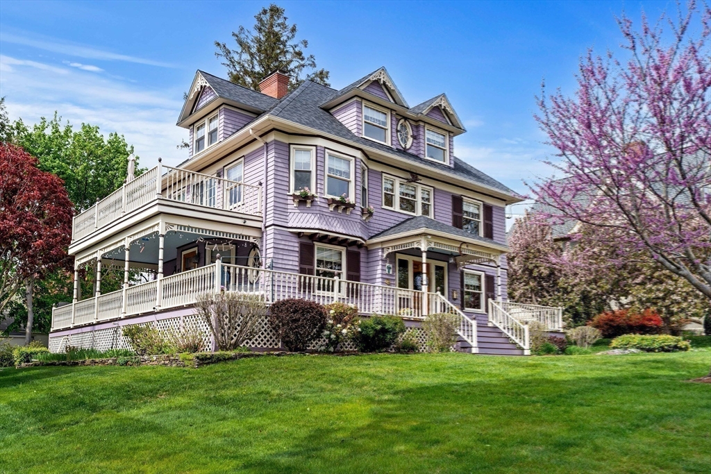 9 White Ave Wakefield, MA 01880