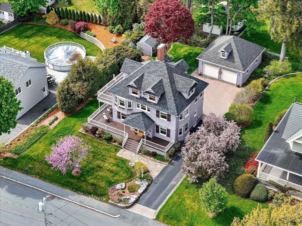 9 White Ave Wakefield, MA 01880