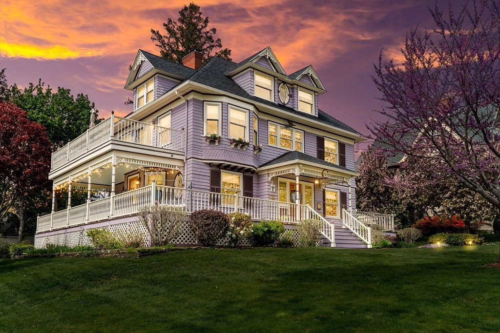 9 White Ave Wakefield, MA 01880