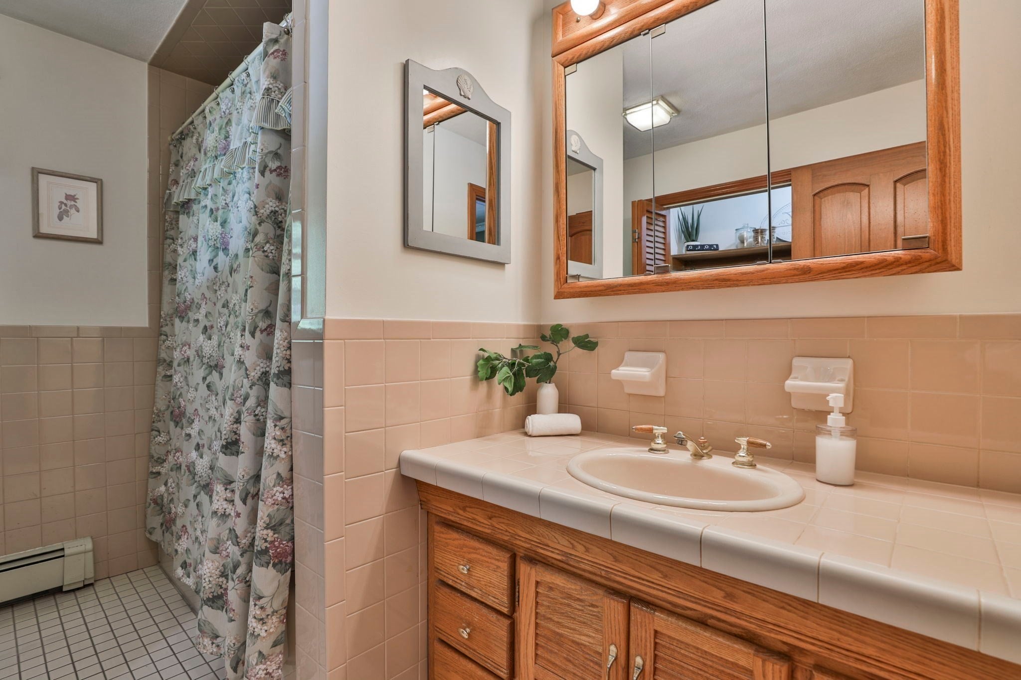 93 Butler Ave Wakefield, MA 01880