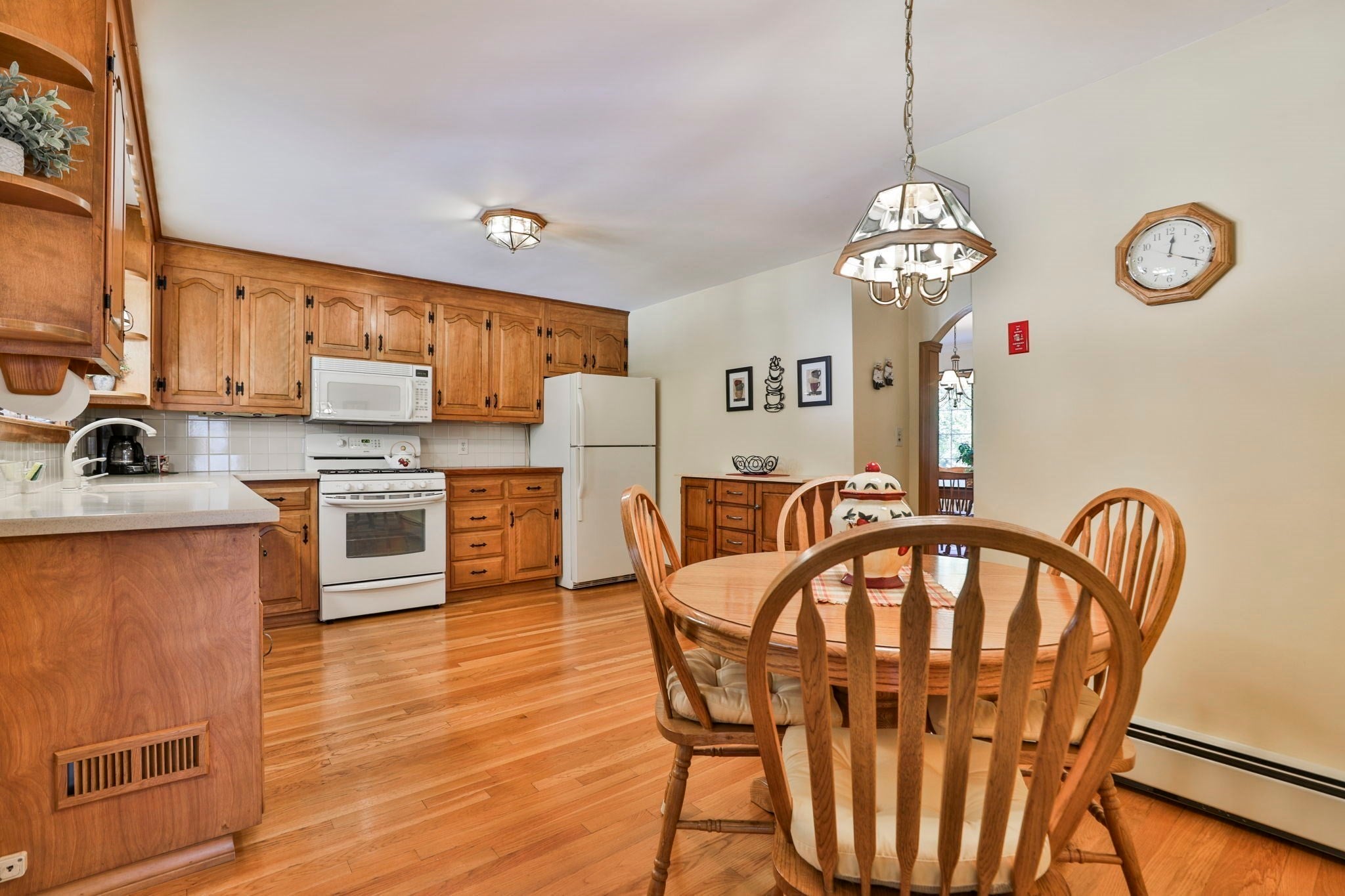 93 Butler Ave Wakefield, MA 01880
