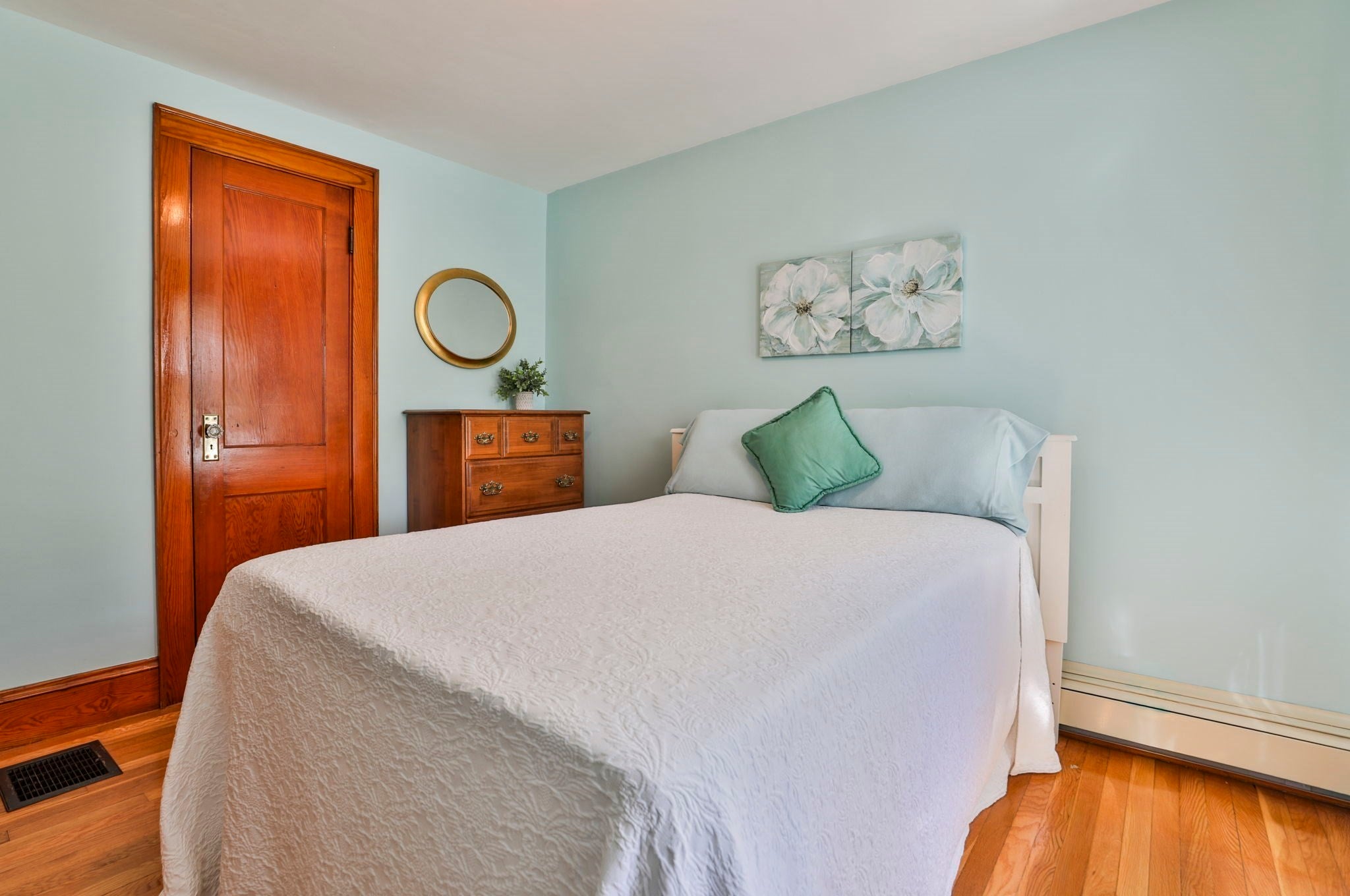 93 Butler Ave Wakefield, MA 01880