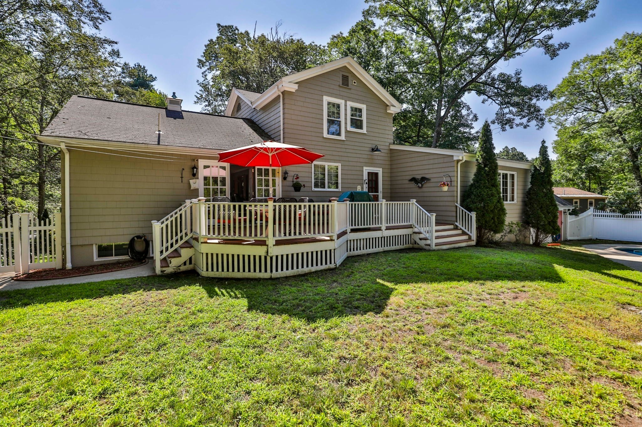 93 Butler Ave Wakefield, MA 01880