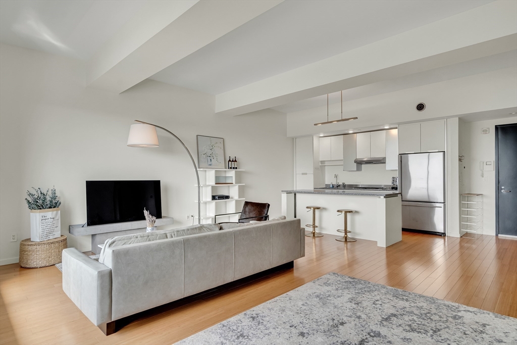 141 Dorchester Ave #906 Boston, MA 02127