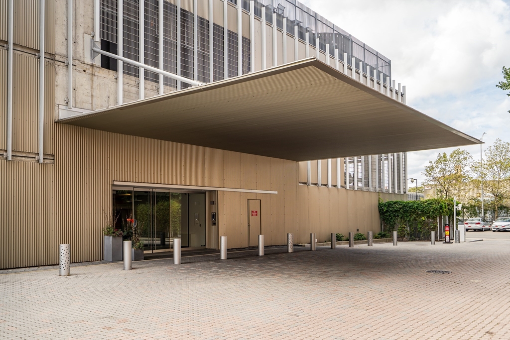 141 Dorchester Ave #906 Boston, MA 02127