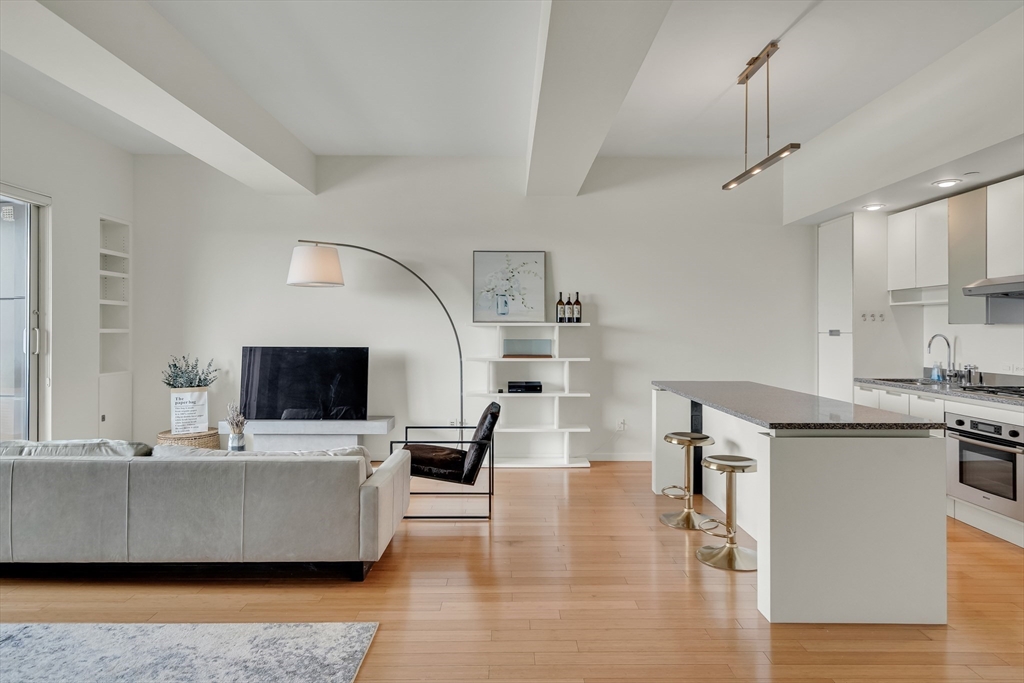 141 Dorchester Ave #906 Boston, MA 02127