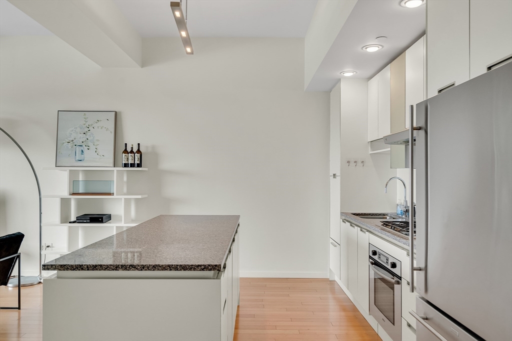 141 Dorchester Ave #906 Boston, MA 02127