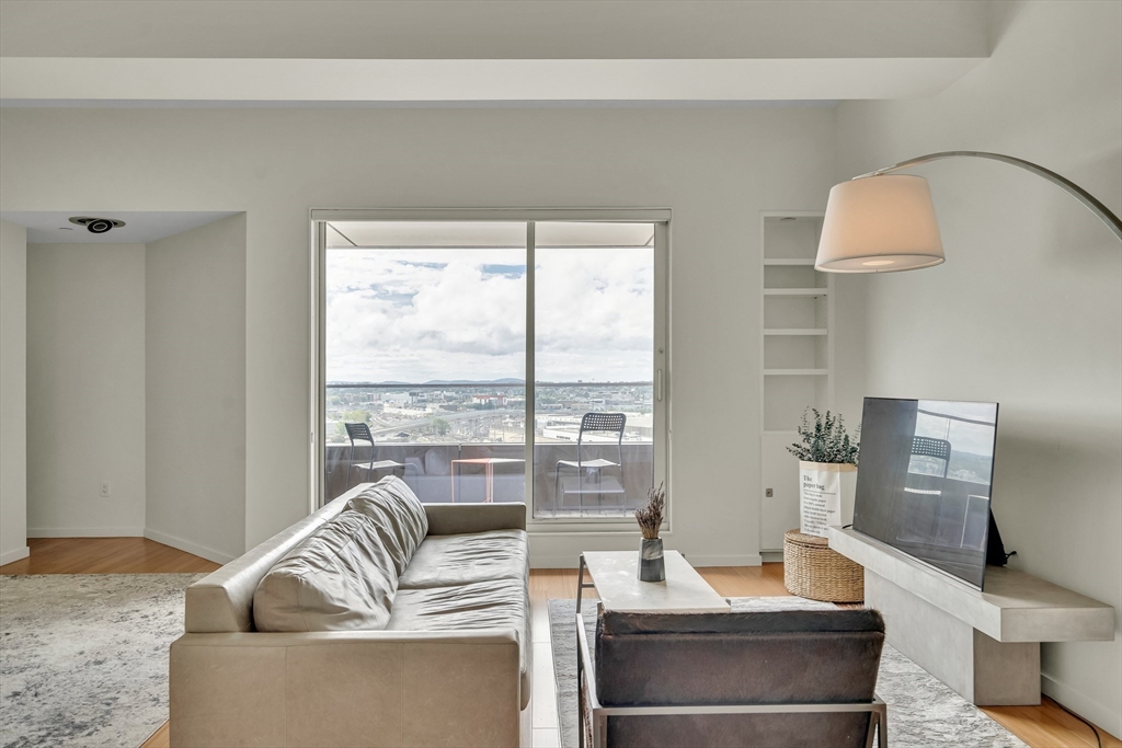 141 Dorchester Ave #906 Boston, MA 02127