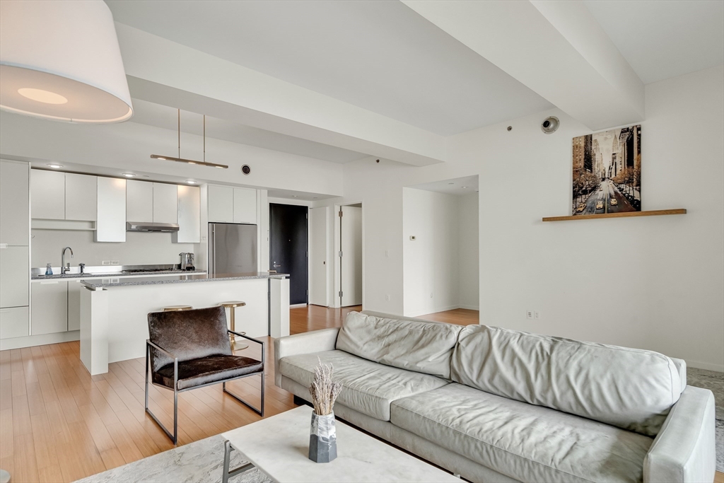 141 Dorchester Ave #906 Boston, MA 02127