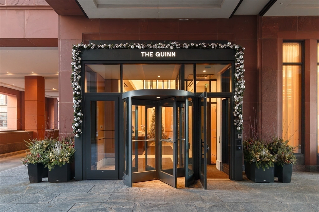 380 Harrison Ave #12F Boston, MA 02118