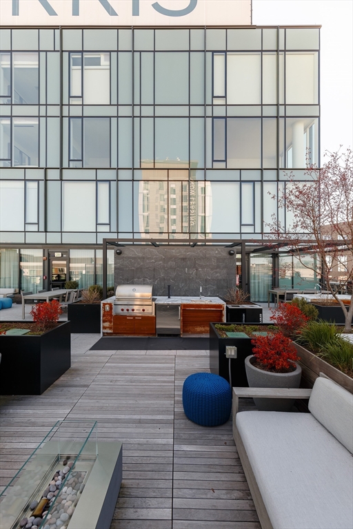 380 Harrison Ave #12F Boston, MA 02118