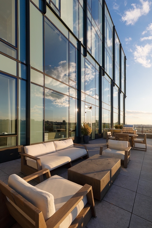 380 Harrison Ave #12F Boston, MA 02118