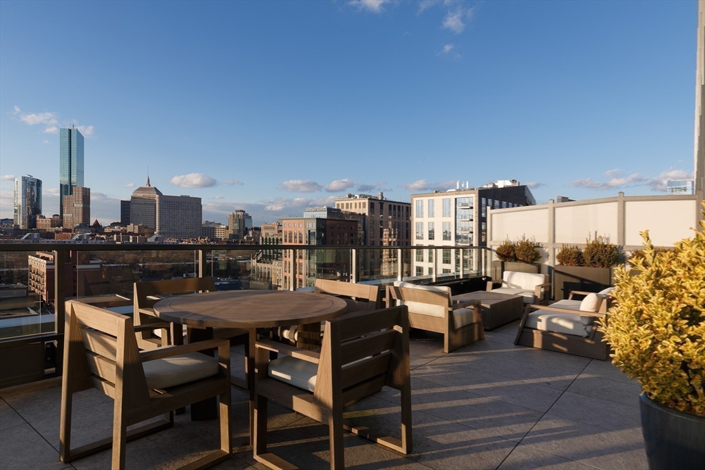 380 Harrison Ave #12F Boston, MA 02118