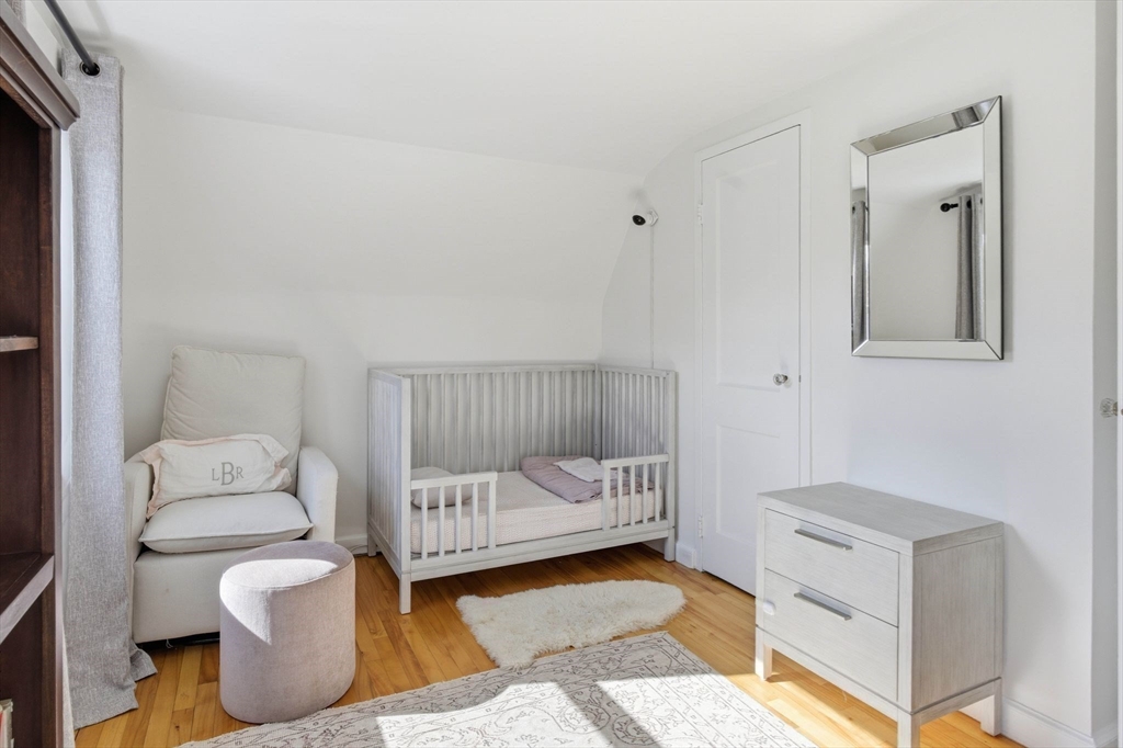 16 Beebe Ln Wakefield, MA 01880