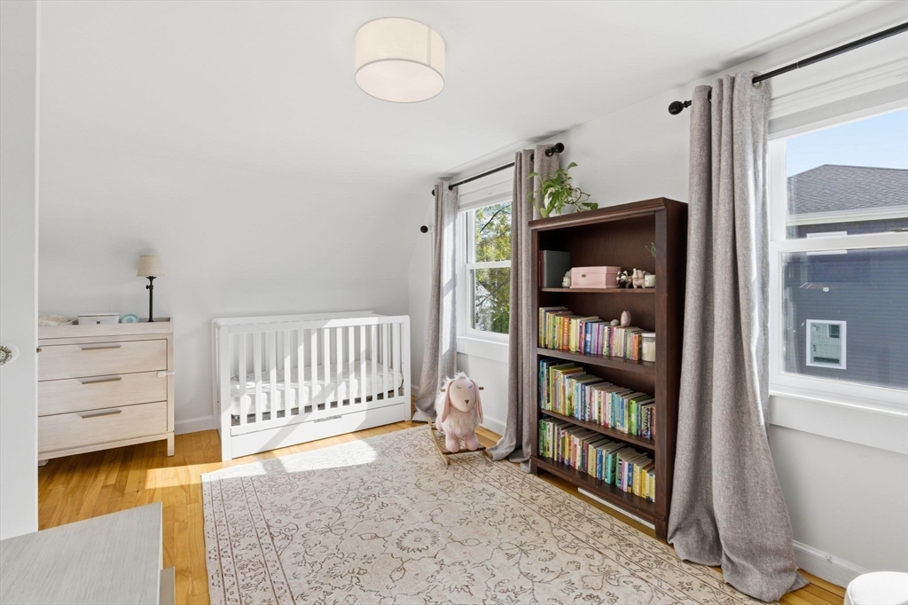 16 Beebe Ln Wakefield, MA 01880