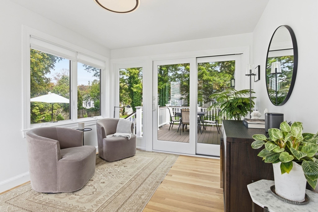 16 Beebe Ln Wakefield, MA 01880