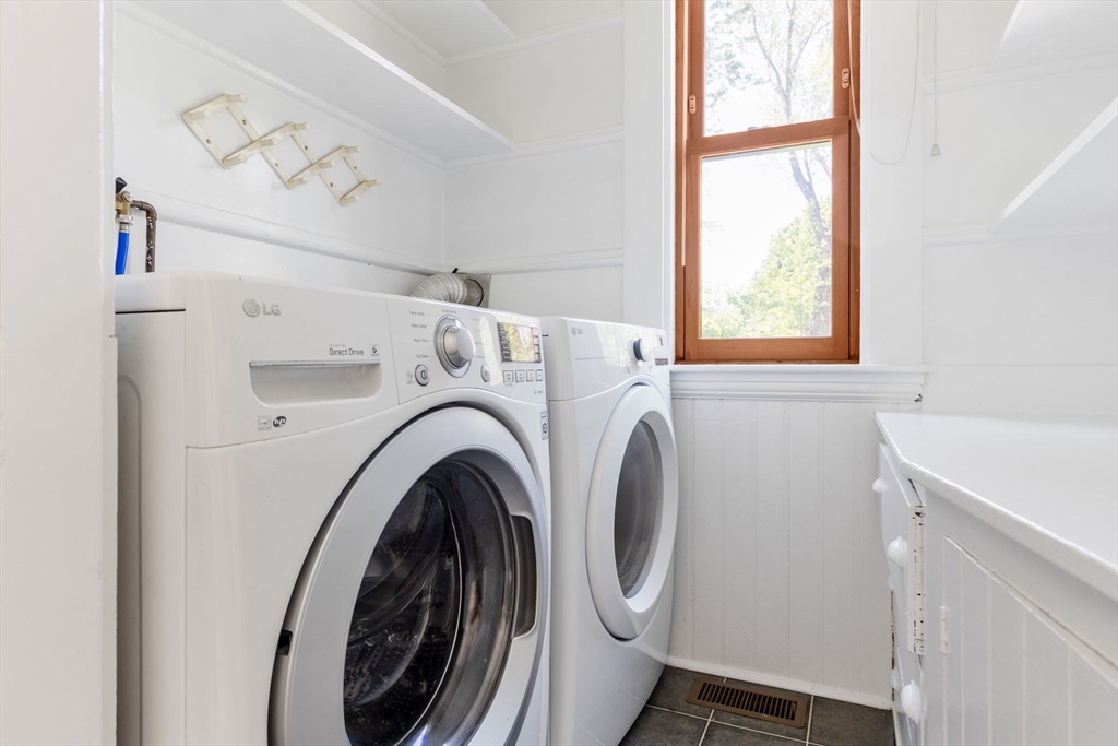 343 Pearl St #1 Cambridge, MA 02143