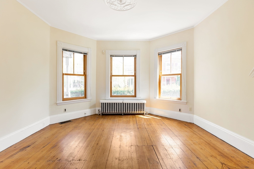 343 Pearl St #1 Cambridge, MA 02143