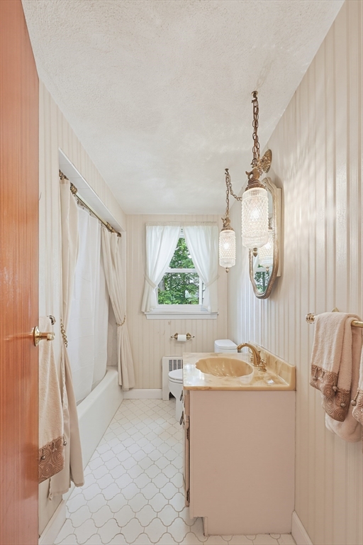 11 Preston St Wakefield, MA 01880