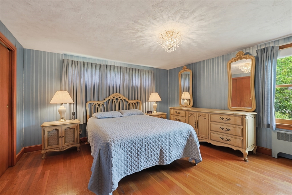 11 Preston St Wakefield, MA 01880