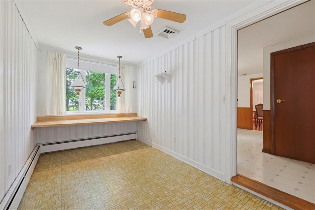 11 Preston St Wakefield, MA 01880