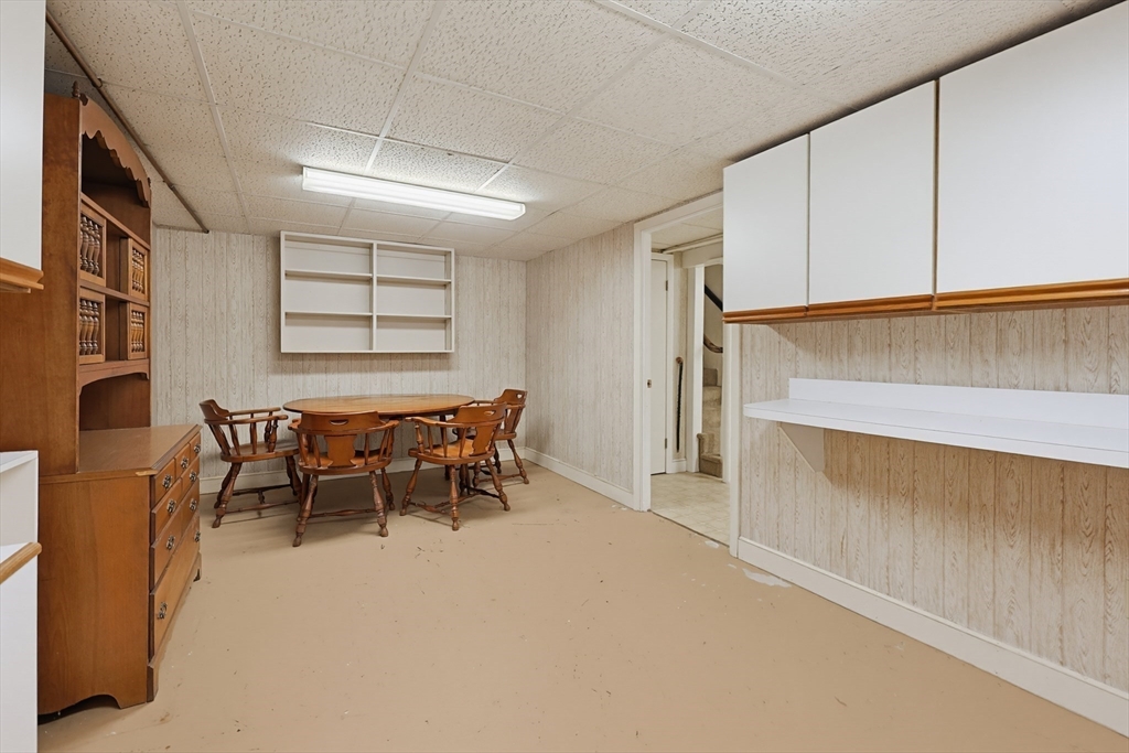 11 Preston St Wakefield, MA 01880