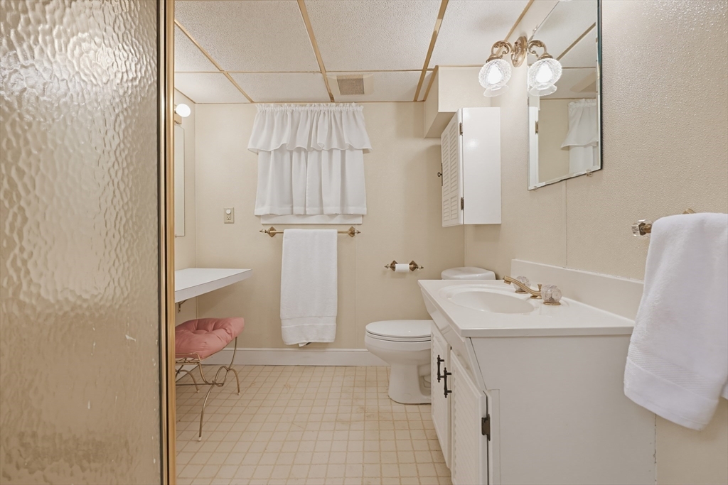 11 Preston St Wakefield, MA 01880