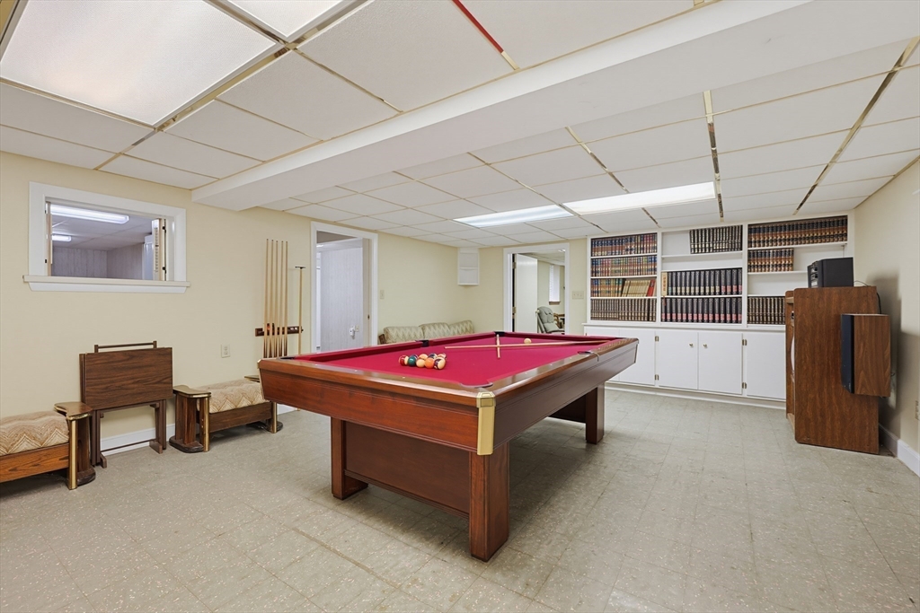 11 Preston St Wakefield, MA 01880