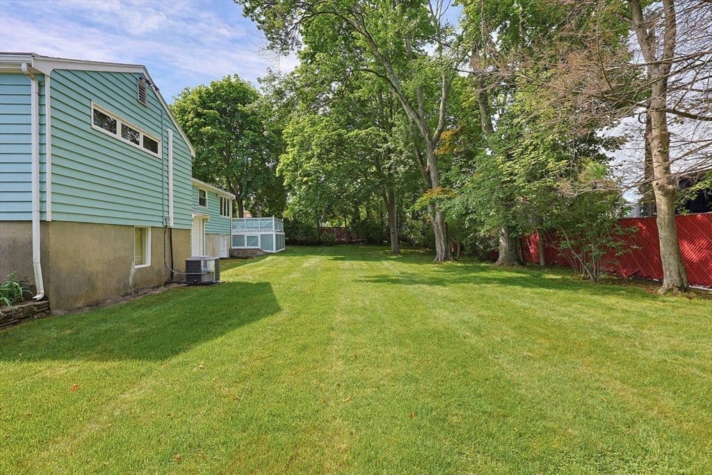 11 Preston St Wakefield, MA 01880