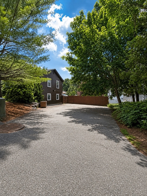5 Kathleen Dr Wakefield, MA 01880
