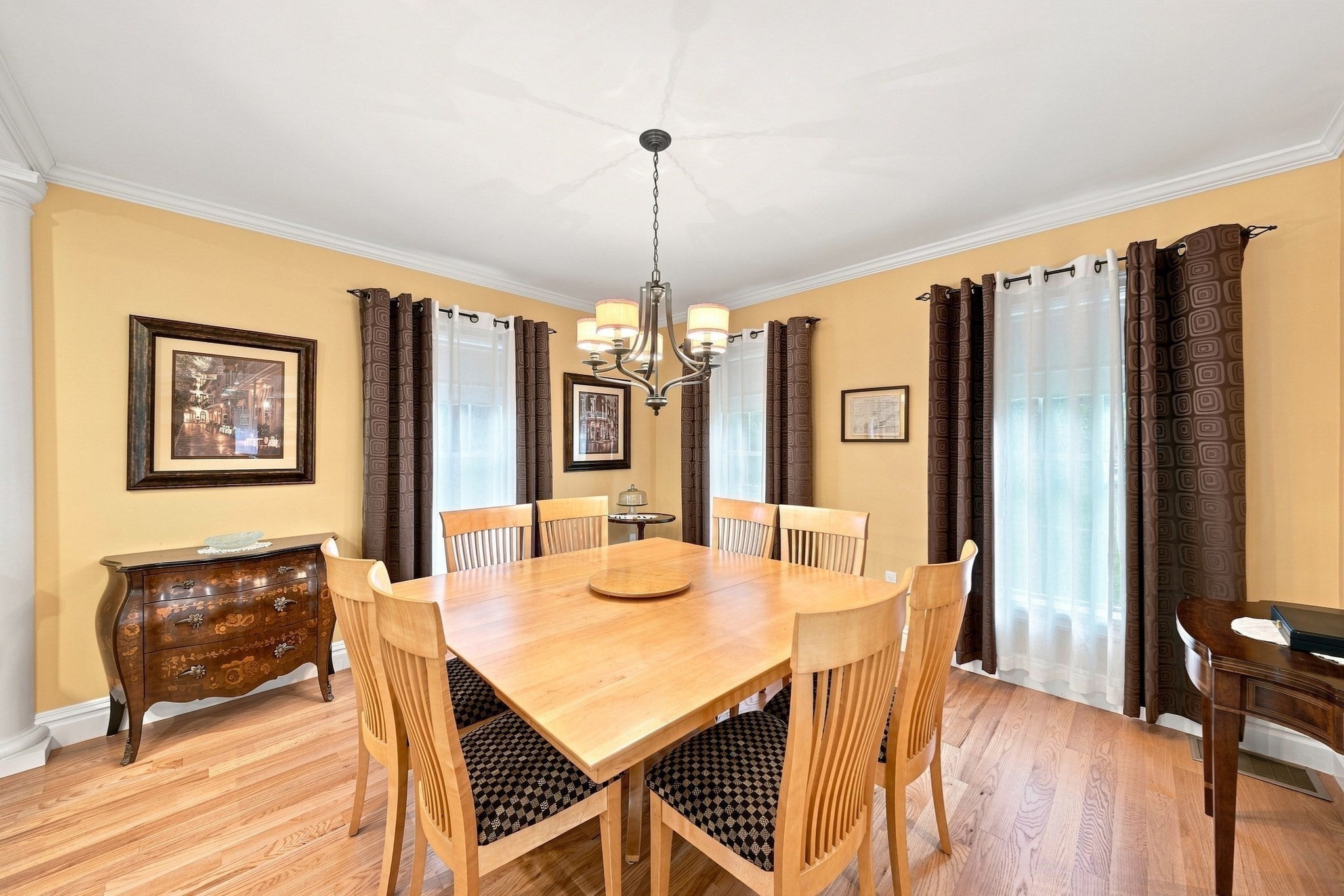 5 Dell Ave Wakefield, MA 01880
