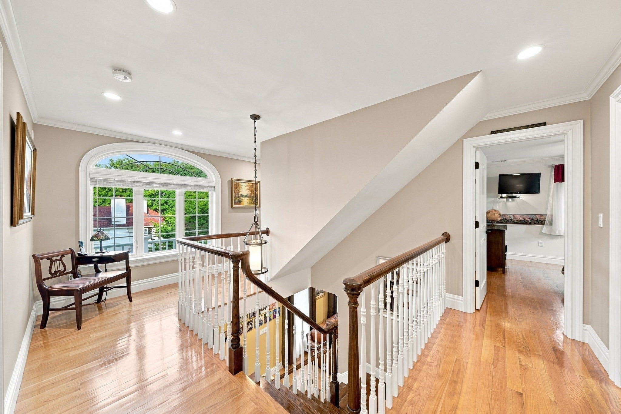 5 Dell Ave Wakefield, MA 01880