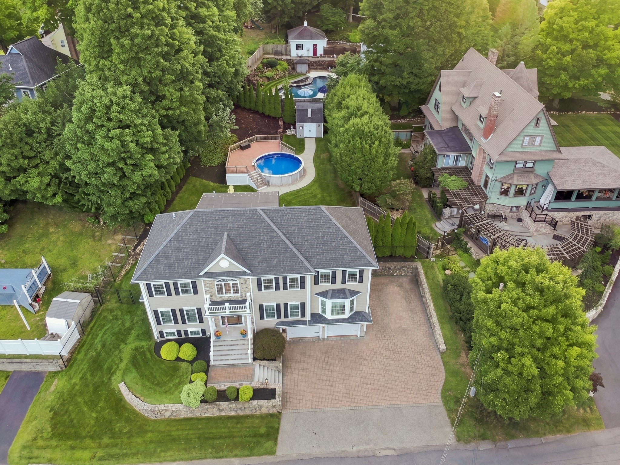 5 Dell Ave Wakefield, MA 01880