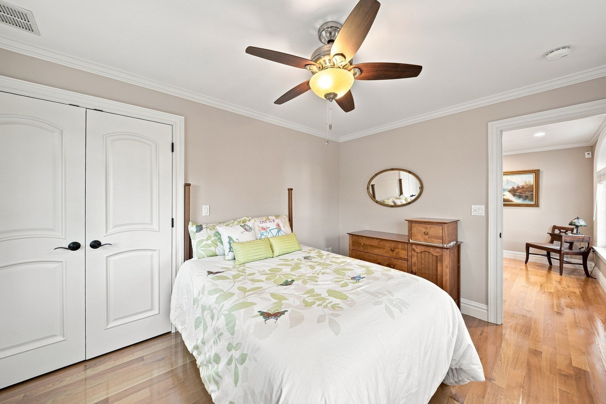 5 Dell Ave Wakefield, MA 01880