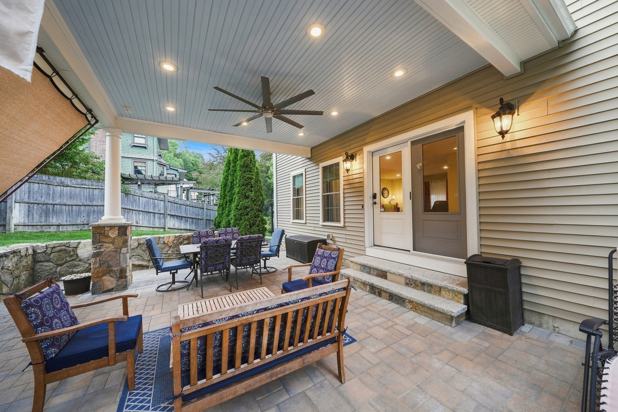 5 Dell Ave Wakefield, MA 01880