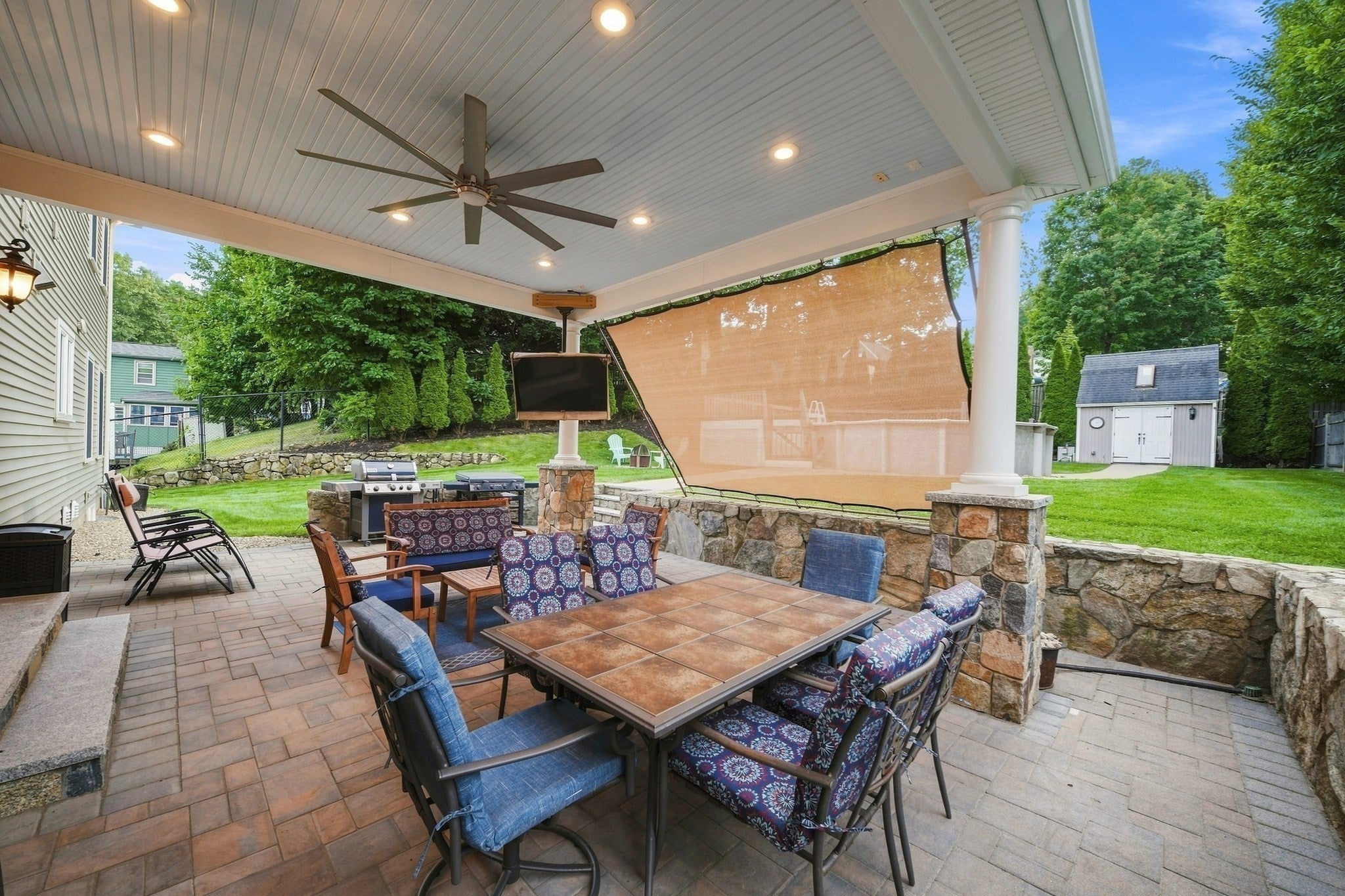 5 Dell Ave Wakefield, MA 01880